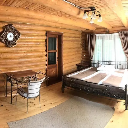 Hotel Lisova Kazka *