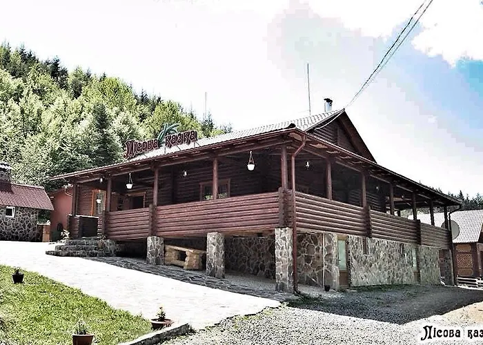 Lisova Kazka 酒店